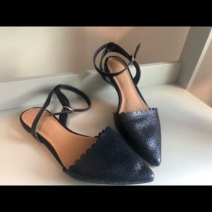 old navy closed toe sandals